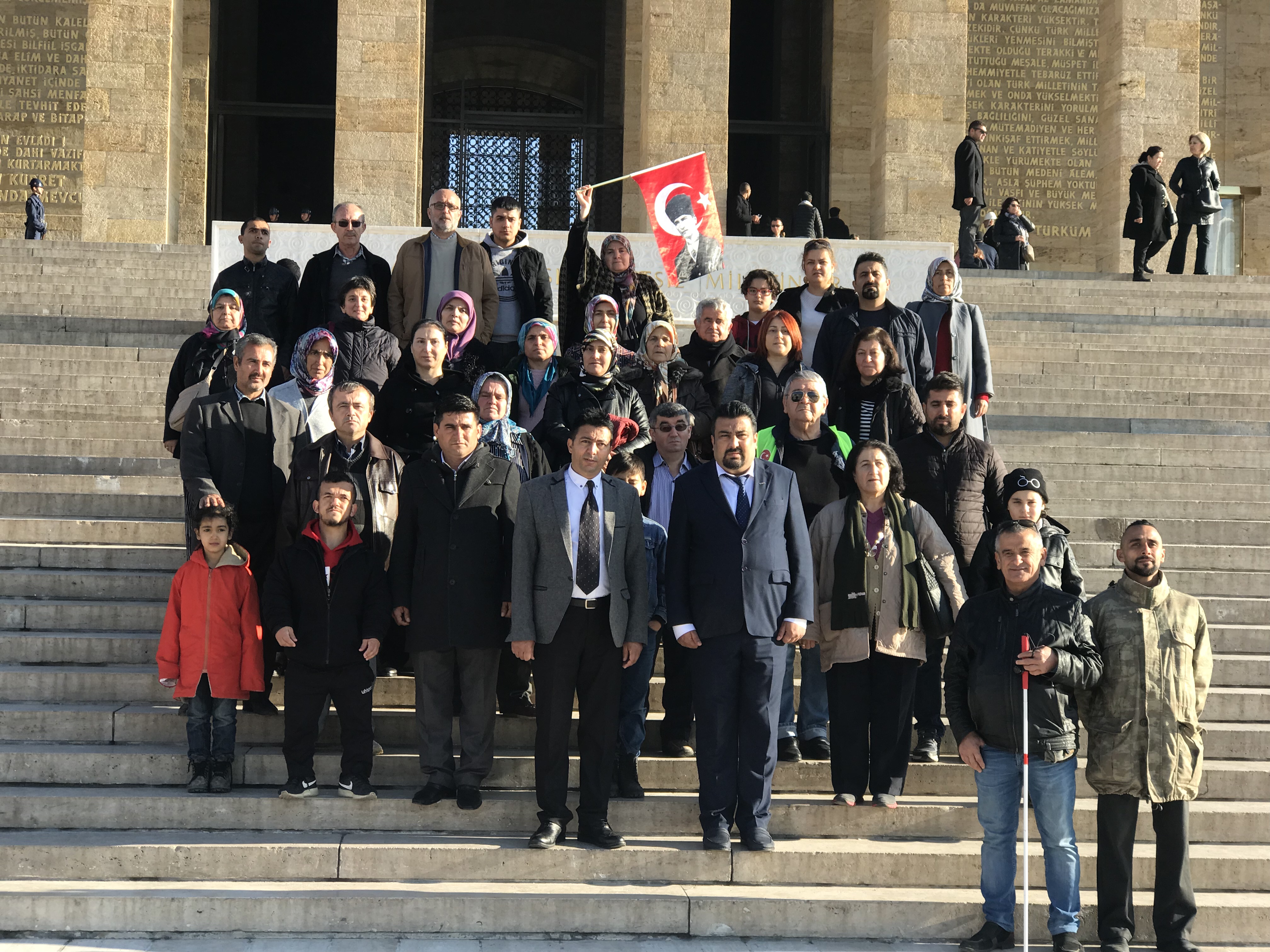 EN ANLAMLI GÜNDE EN ANLAMLI YERDE